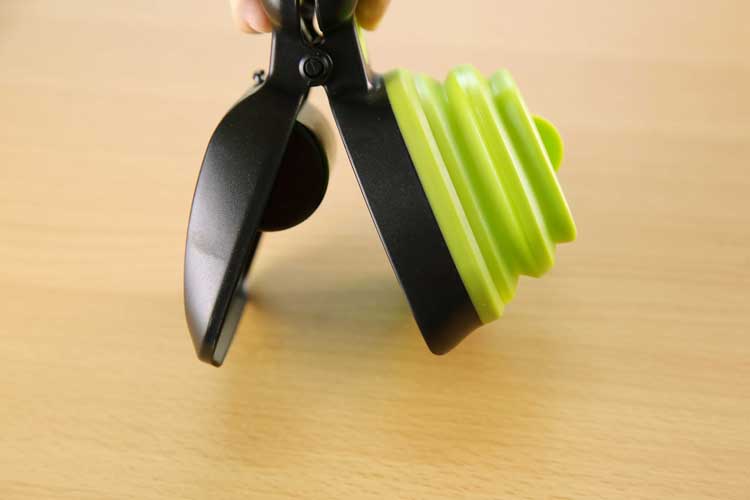 Portable Dog Waste Scooper